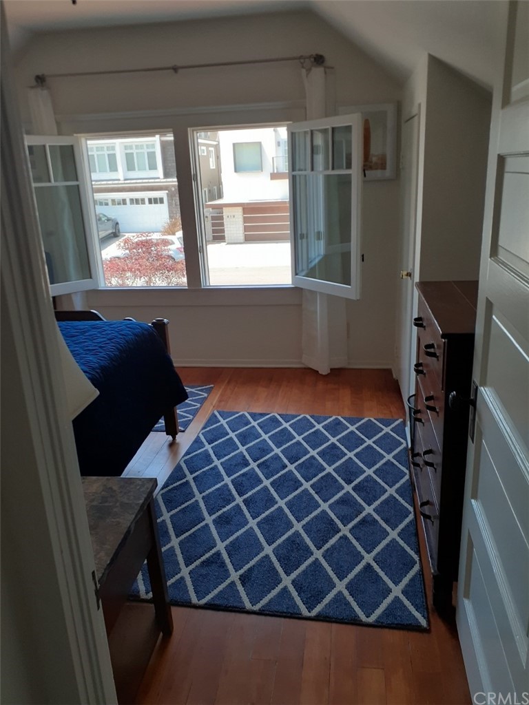 413 Ocean Avenue Seal Beach, CA 90740 - Photo 10 of 20