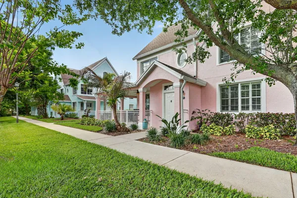$309,900 | 1679 Southeast Pomeroy Street, Unit 21, Stuart, FL 34997
