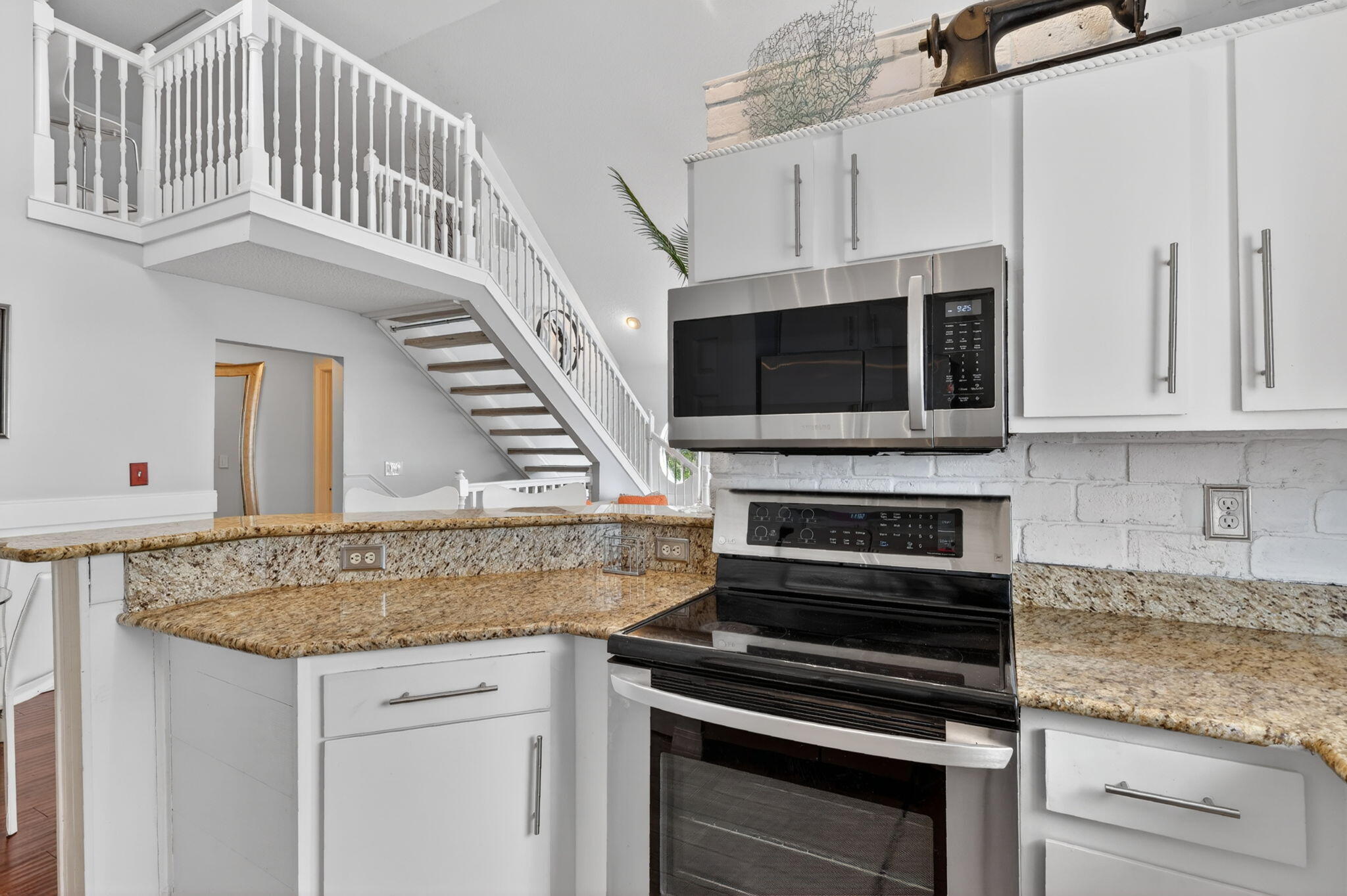 1679 Southeast Pomeroy Street, Unit 21 Stuart, FL 34997 - Photo 11 of 36 13-web-or-mls-5P1A3265