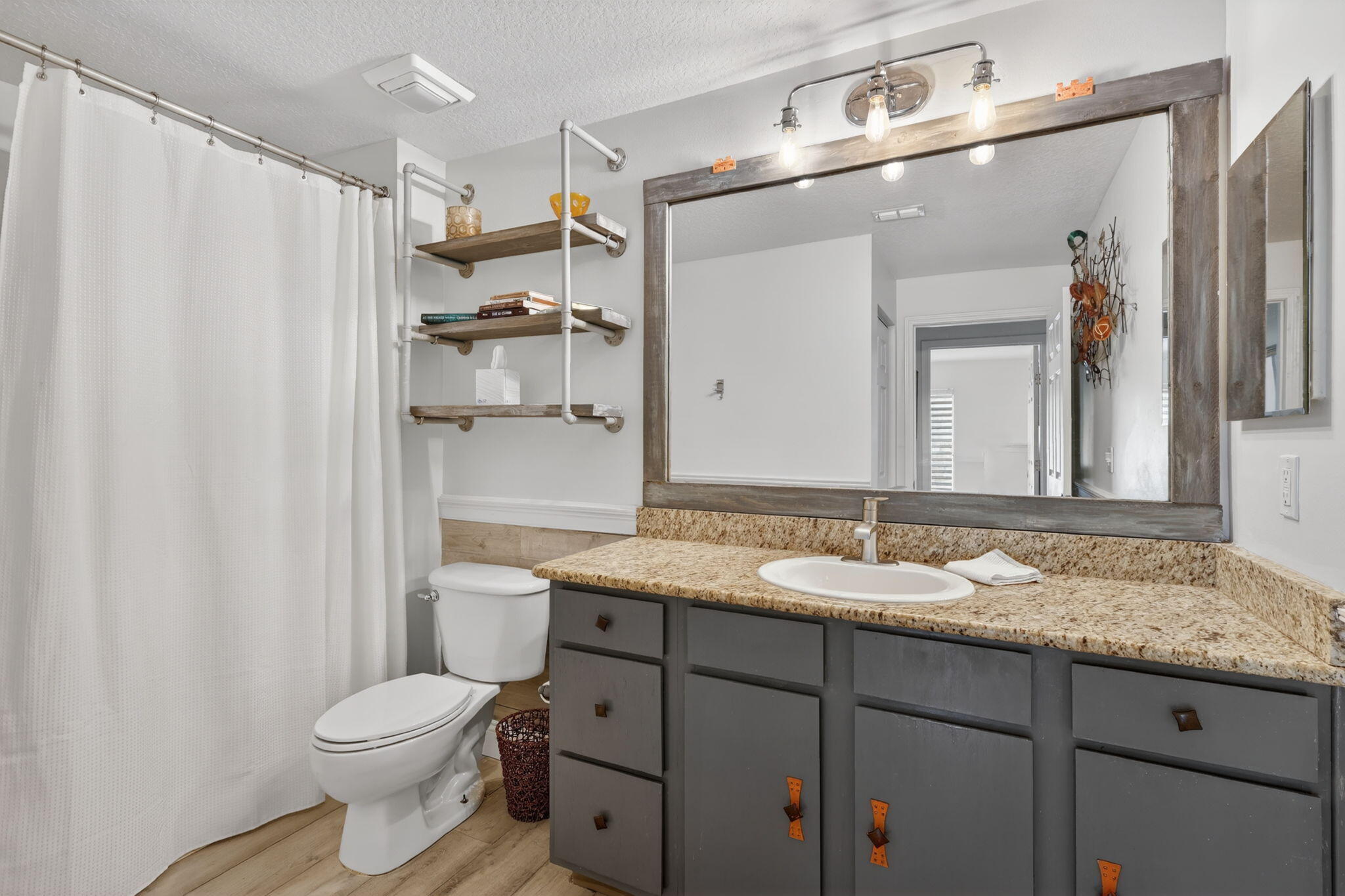 1679 Southeast Pomeroy Street, Unit 21 Stuart, FL 34997 - Photo 31 of 36 33-web-or-mls-5P1A3380