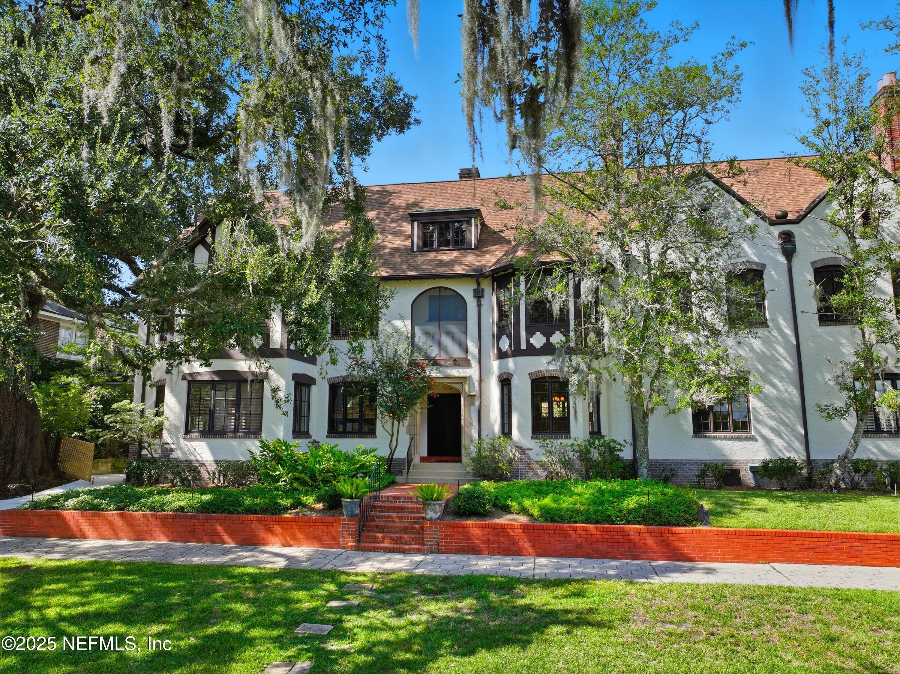 3319 Pine Street, Unit 2 Jacksonville, FL 32205 - Photo 21 of 31 front view of house with a yard