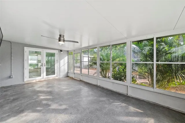 $2,650 | 7499 Oak Street Northeast, St. Petersburg, FL 33702