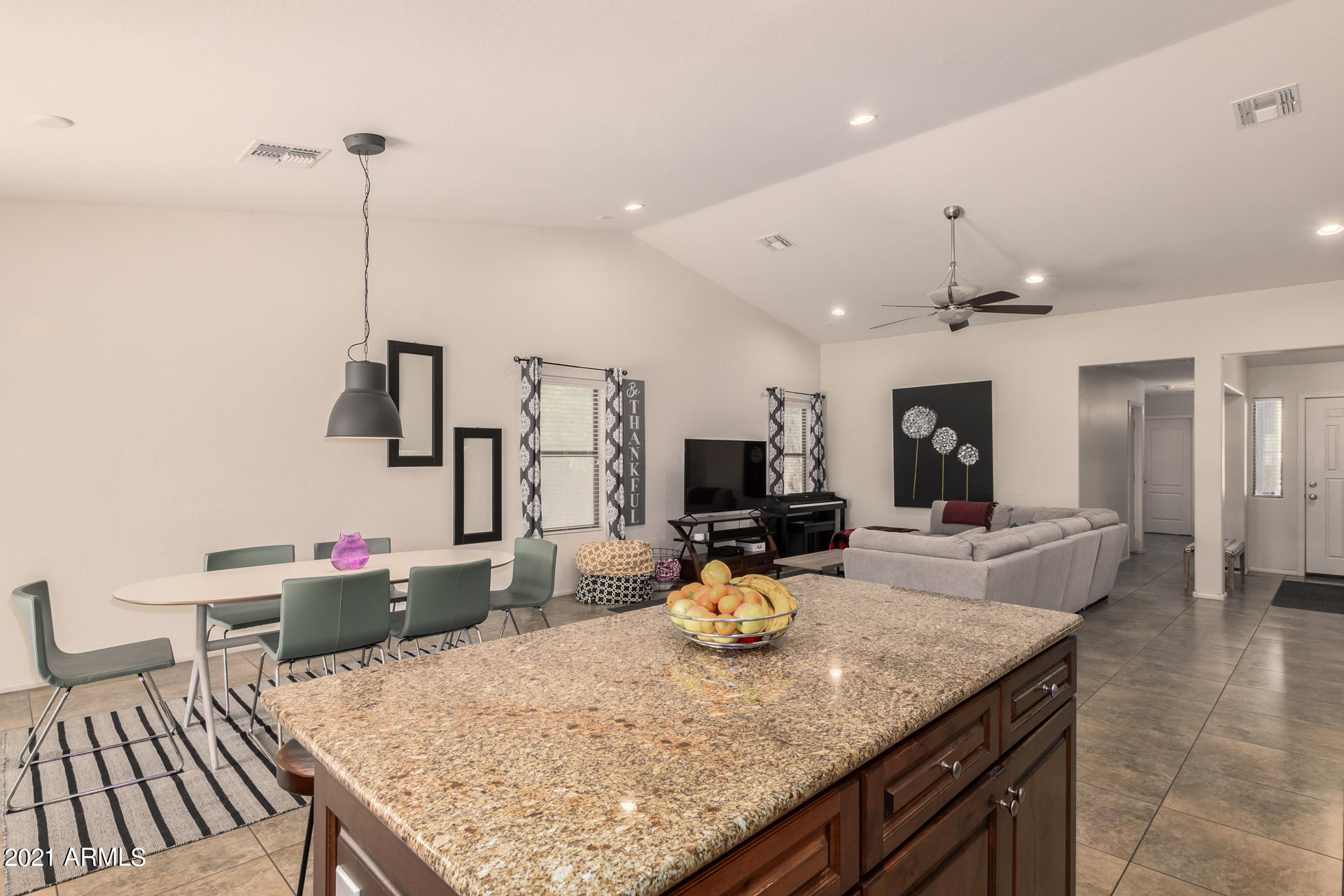4237 East Folgers Road Phoenix, AZ 85050 - Photo 10 of 49 0013-13 - Folgers