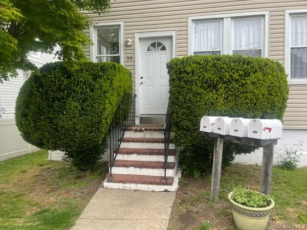 $1,850 | 38 Hamilton Avenue, Unit 101, Oyster Bay, NY 11771