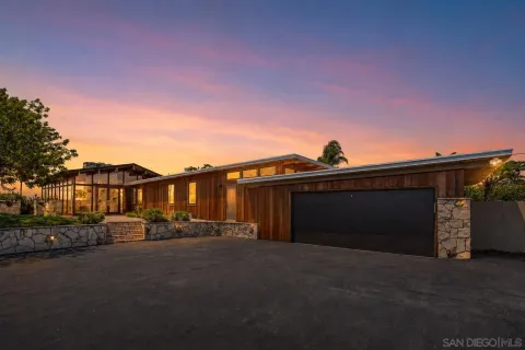 $2,700,000 | 1226 Vía Del Cerro, Vista, CA 92084