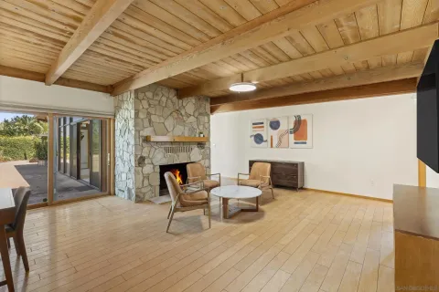 $2,700,000 | 1226 Vía Del Cerro, Vista, CA 92084