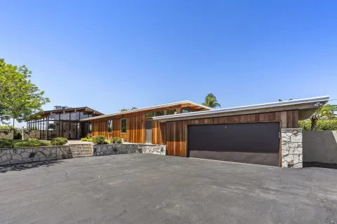 $2,700,000 | 1226 Vía Del Cerro, Vista, CA 92084