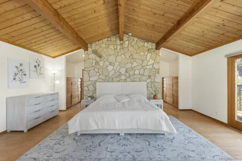 $2,700,000 | 1226 Vía Del Cerro, Vista, CA 92084