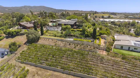 $2,700,000 | 1226 Vía Del Cerro, Vista, CA 92084