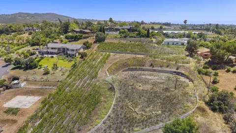 $2,700,000 | 1226 Vía Del Cerro, Vista, CA 92084