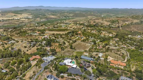 $2,700,000 | 1226 Vía Del Cerro, Vista, CA 92084
