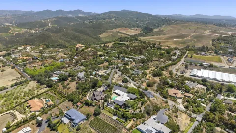 $2,700,000 | 1226 Vía Del Cerro, Vista, CA 92084