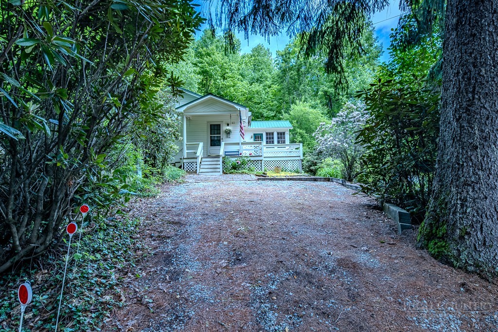 40 Spring Brook Road Newland, NC 28657 - Photo 3 of 40