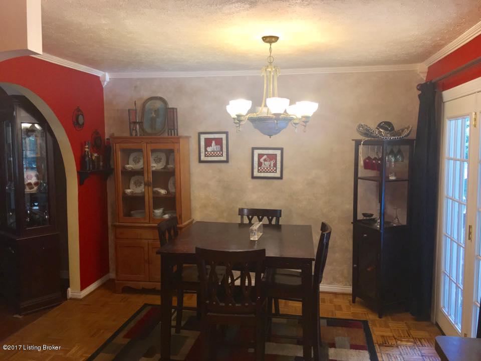 5621 Axbridge Road Louisville, KY 40216 - Photo 9 of 36 AXBRIDGE (59)
