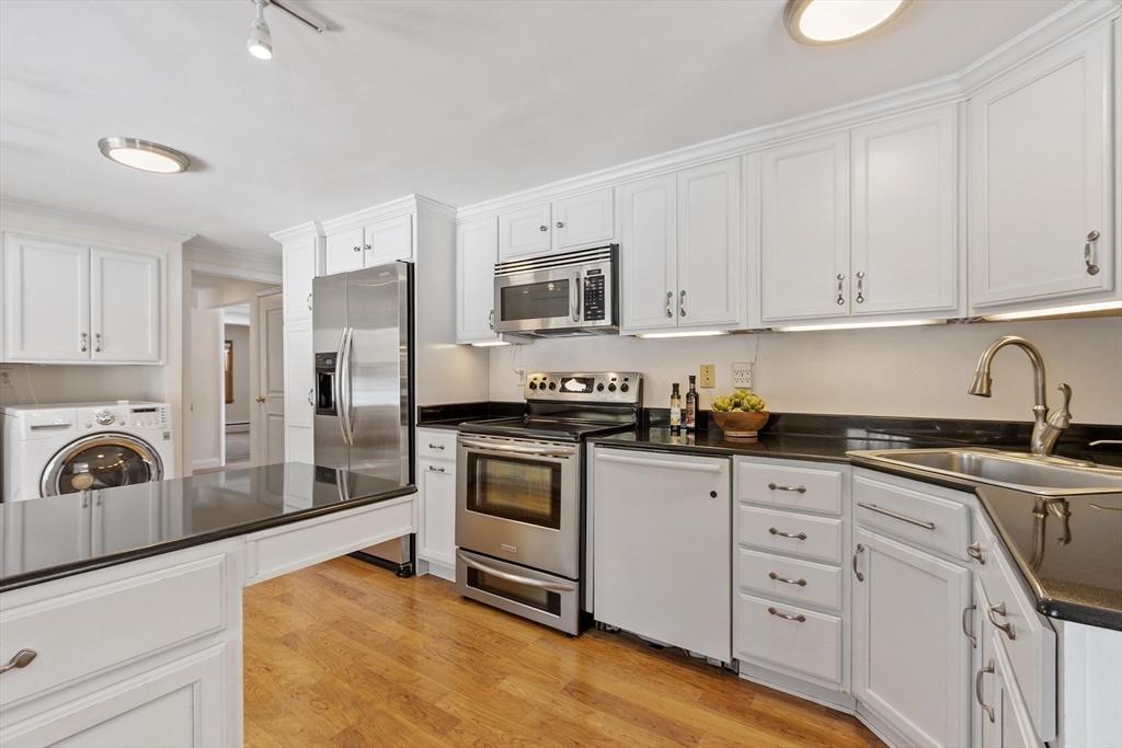 12 South Acton Road Stow, MA 01775 - Photo 14 of 41