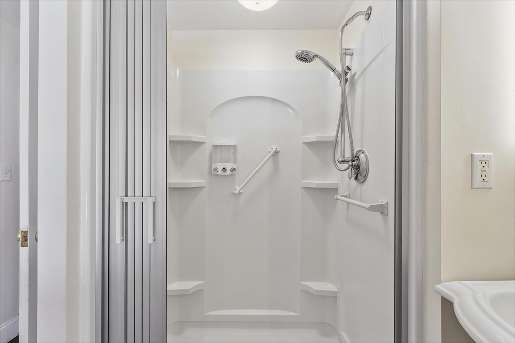 12 South Acton Road Stow, MA 01775 - Photo 22 of 41