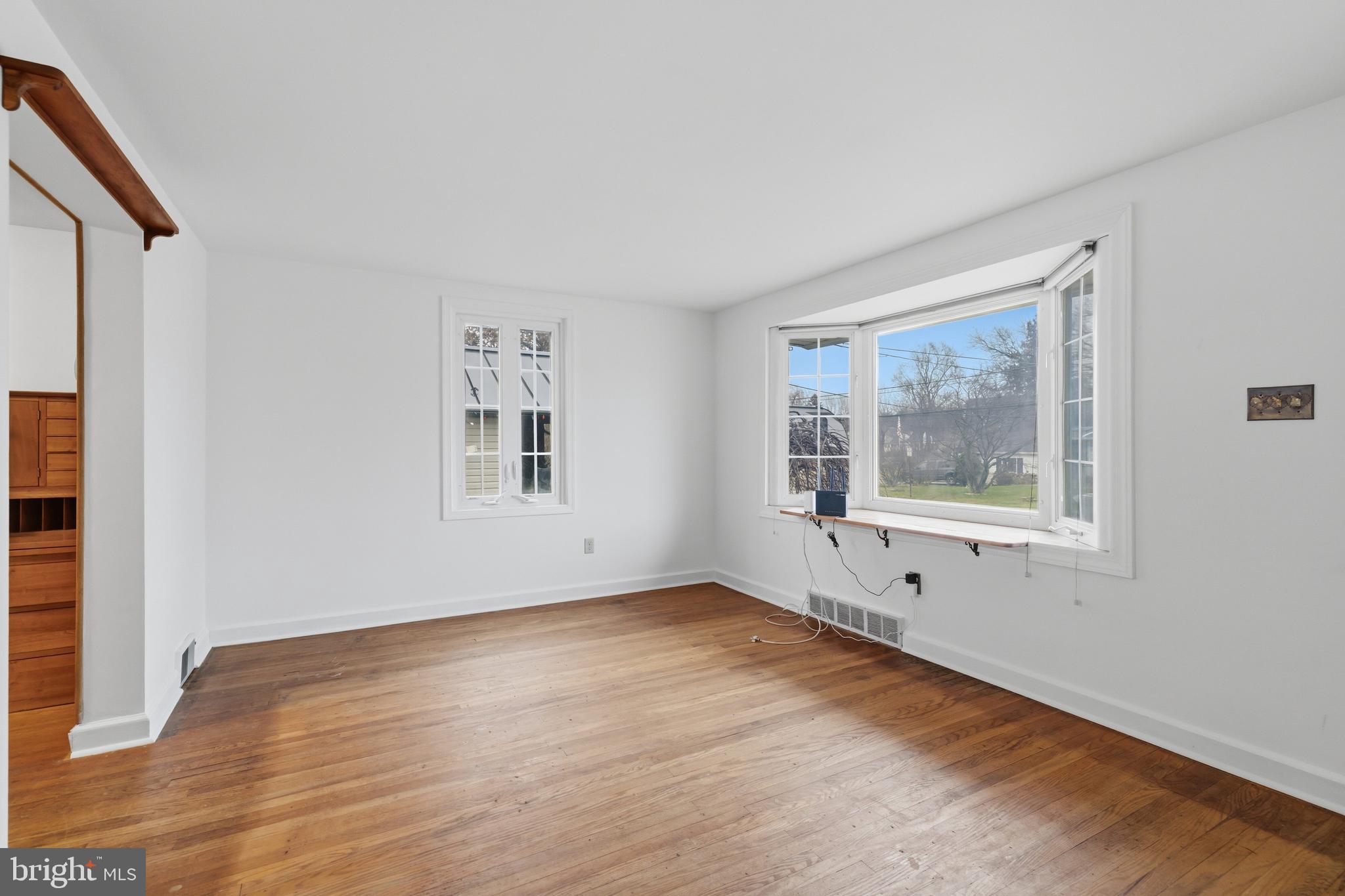 134 Spring Avenue Hatboro, PA 19040 - Photo 4 of 31