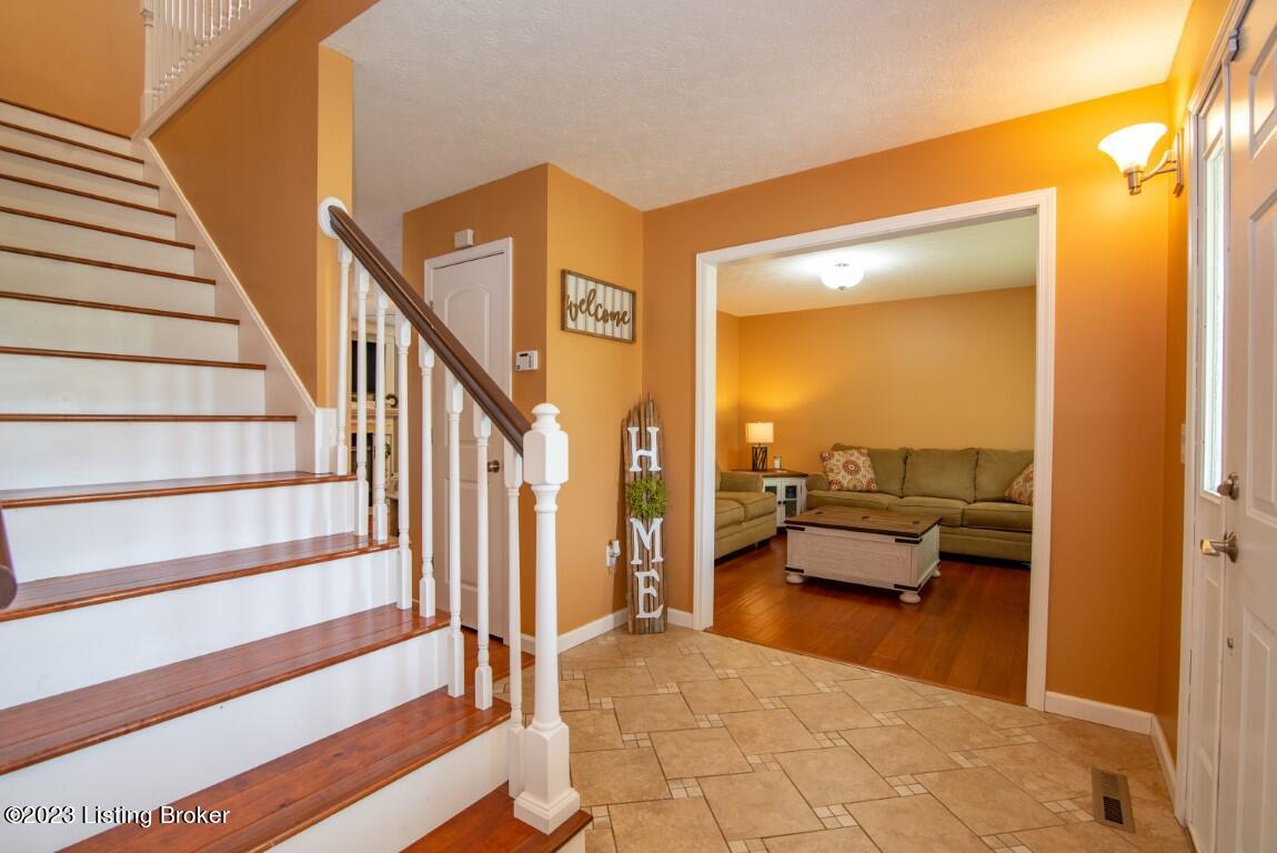 1388 Overall Phillips Road Elizabethtown, KY 42701 - Photo 10 of 59 Overall Phillips-24