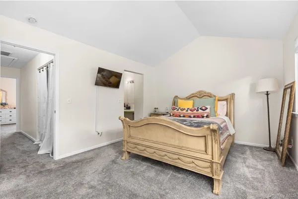 $3,300 | 702 Somerset Knoll, Brewster, NY 10509