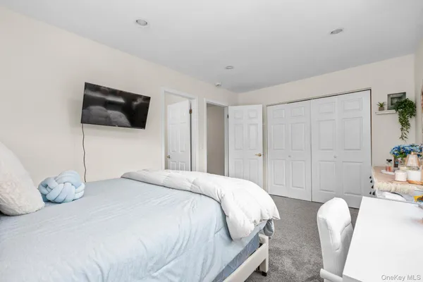 $3,300 | 702 Somerset Knoll, Brewster, NY 10509