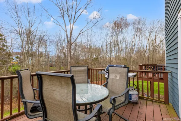 $3,300 | 702 Somerset Knoll, Brewster, NY 10509