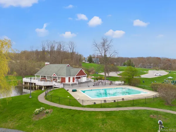 $3,300 | 702 Somerset Knoll, Brewster, NY 10509