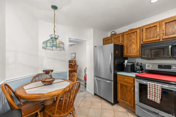 $3,300 | 702 Somerset Knoll, Brewster, NY 10509