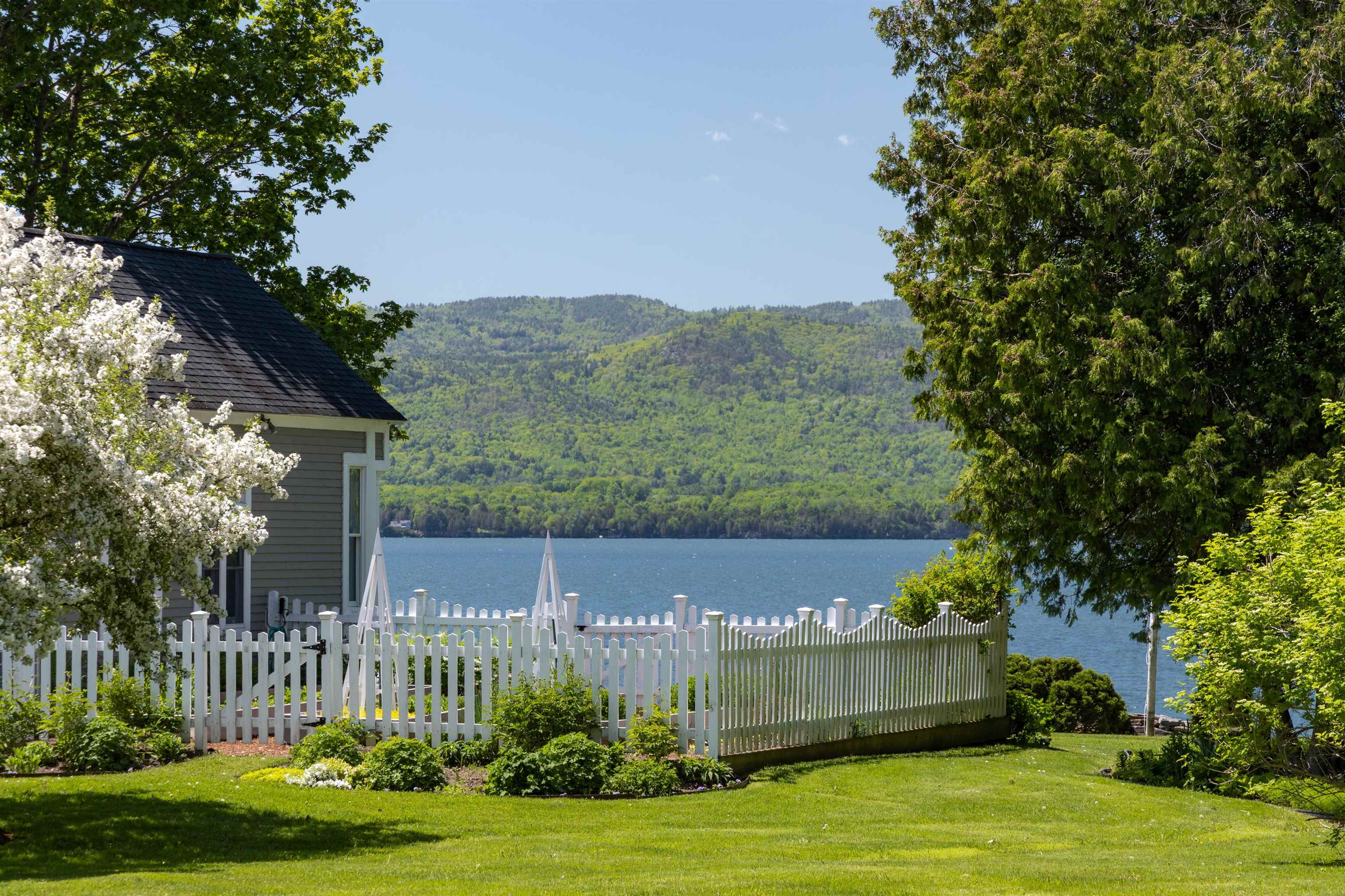 1462 Lake Road Panton, VT 05491 - Photo 2 of 33
