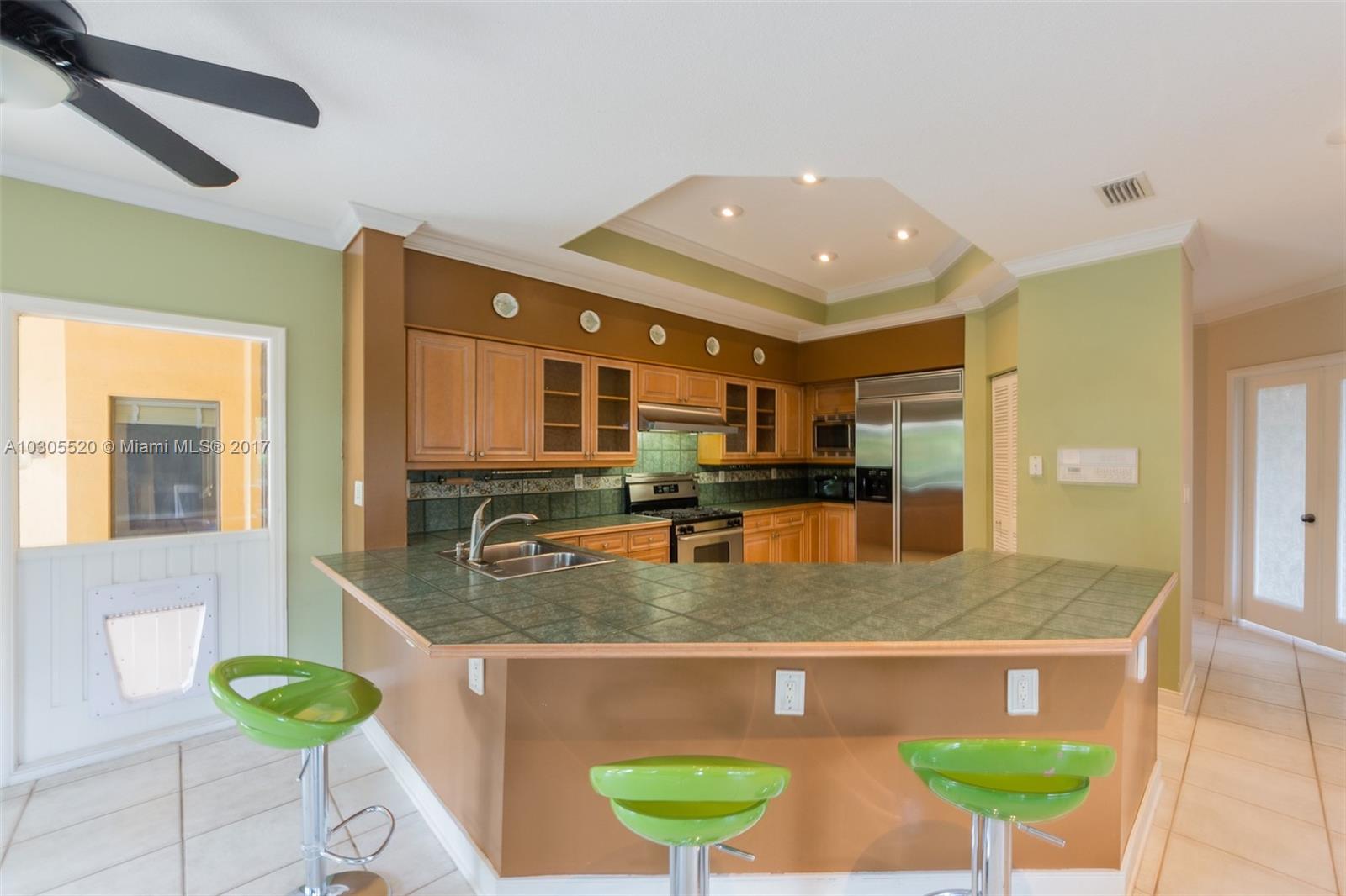 7430 Southwest 61st Street Miami, FL 33143 - Photo 3 of 21