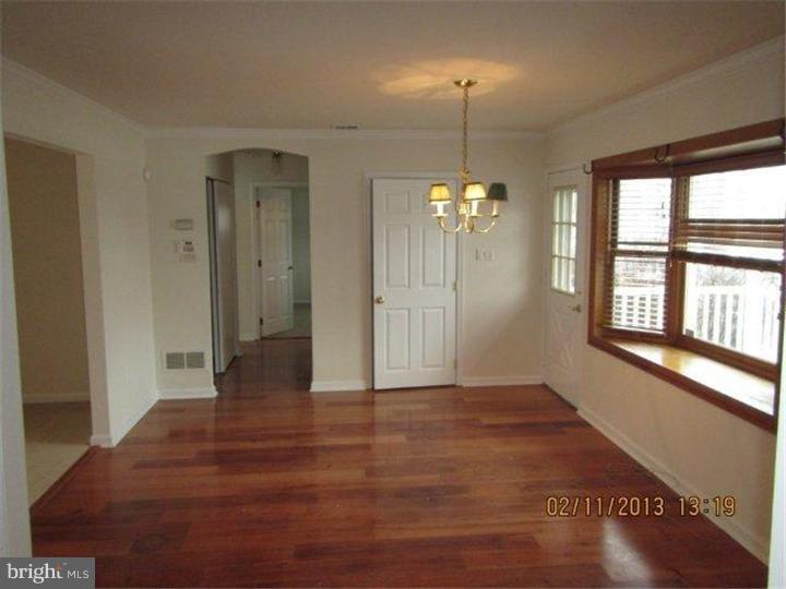 64 Gaping Rock Road Levittown, PA 19057 - Photo 3 of 22 Living Room