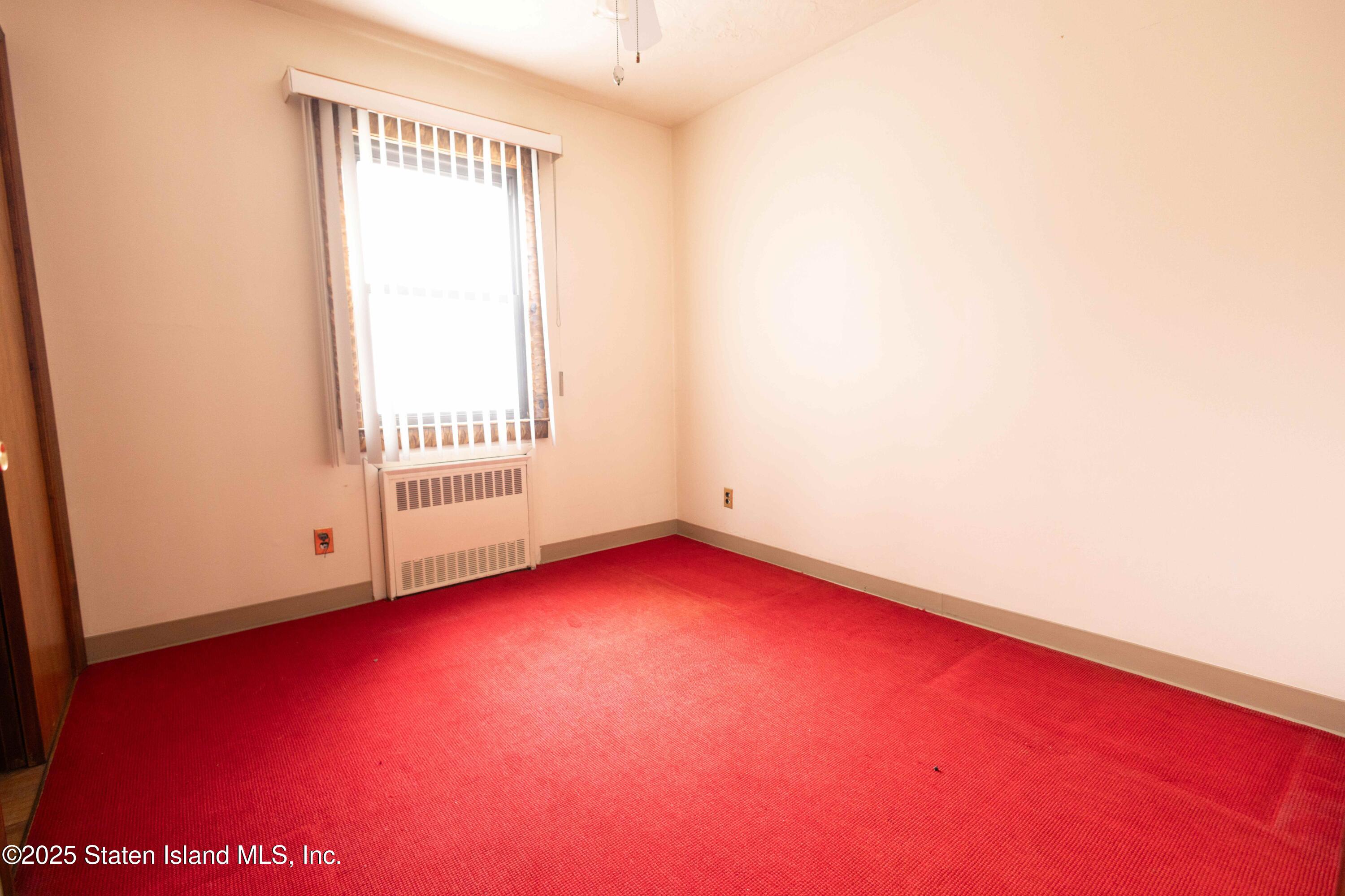 186 Raritan Avenue Staten Island, NY 10304 - Photo 22 of 51 6F1A1372