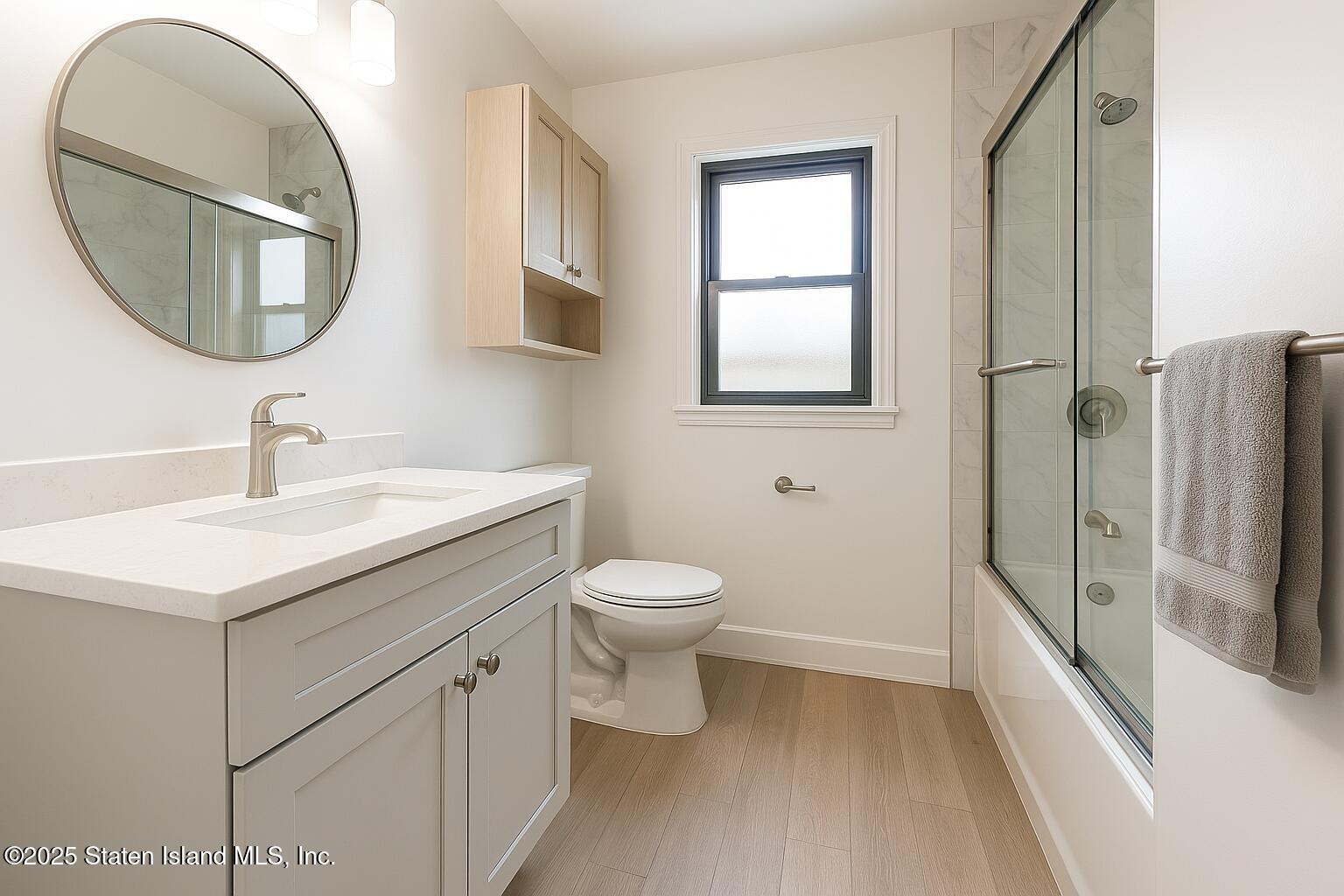 186 Raritan Avenue Staten Island, NY 10304 - Photo 46 of 51 full bath apt