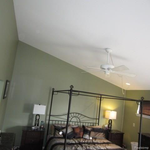 29463 Meadow Ridge South Farmington Hills, MI 48334 - Photo 19 of 33