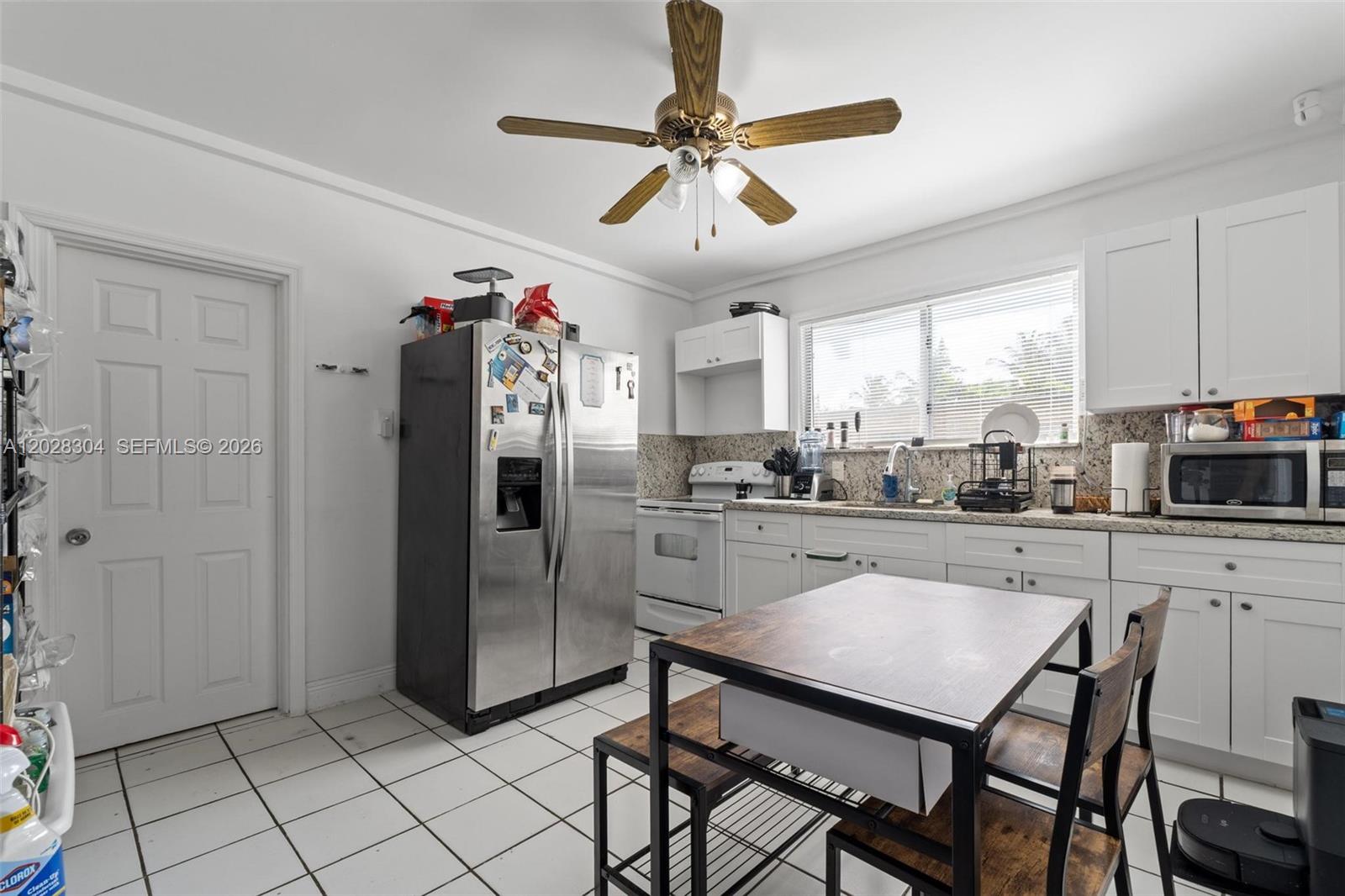 2453 Southwest 17th Street Miami, FL 33145 - Photo 24 of 37