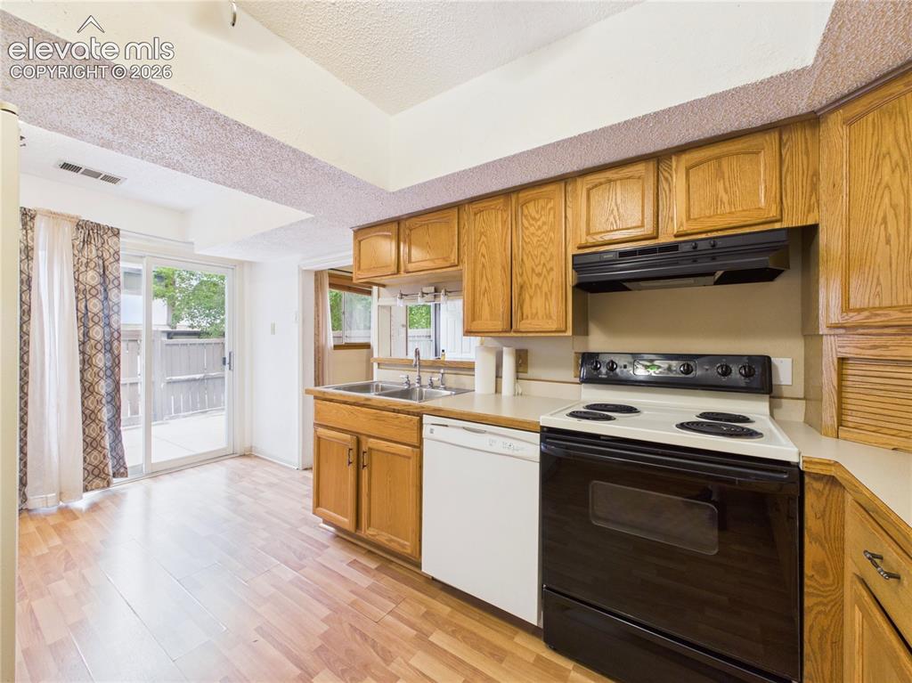 164 Bonnymede Road, Unit E Pueblo, CO 81001 - Photo 13 of 29