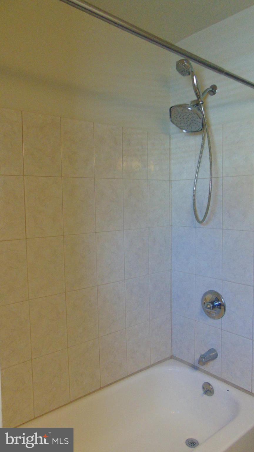 25 Endicott Road Hamilton, NJ 08690 - Photo 12 of 24
