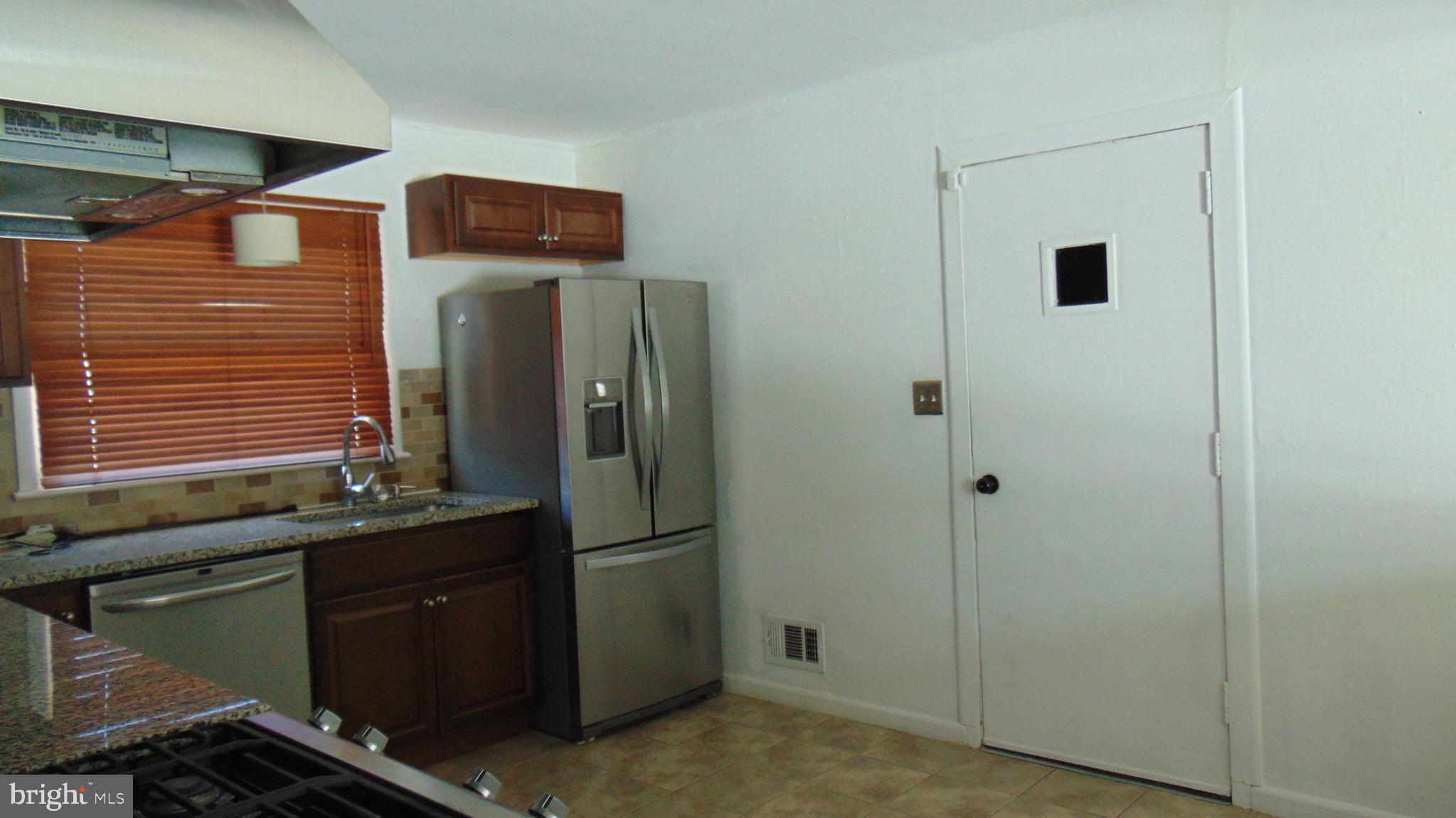 25 Endicott Road Hamilton, NJ 08690 - Photo 5 of 24