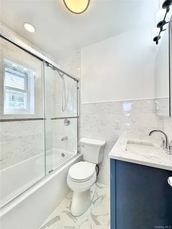 $3,195 | 43-15 156th Street, Unit 2 | Flushing