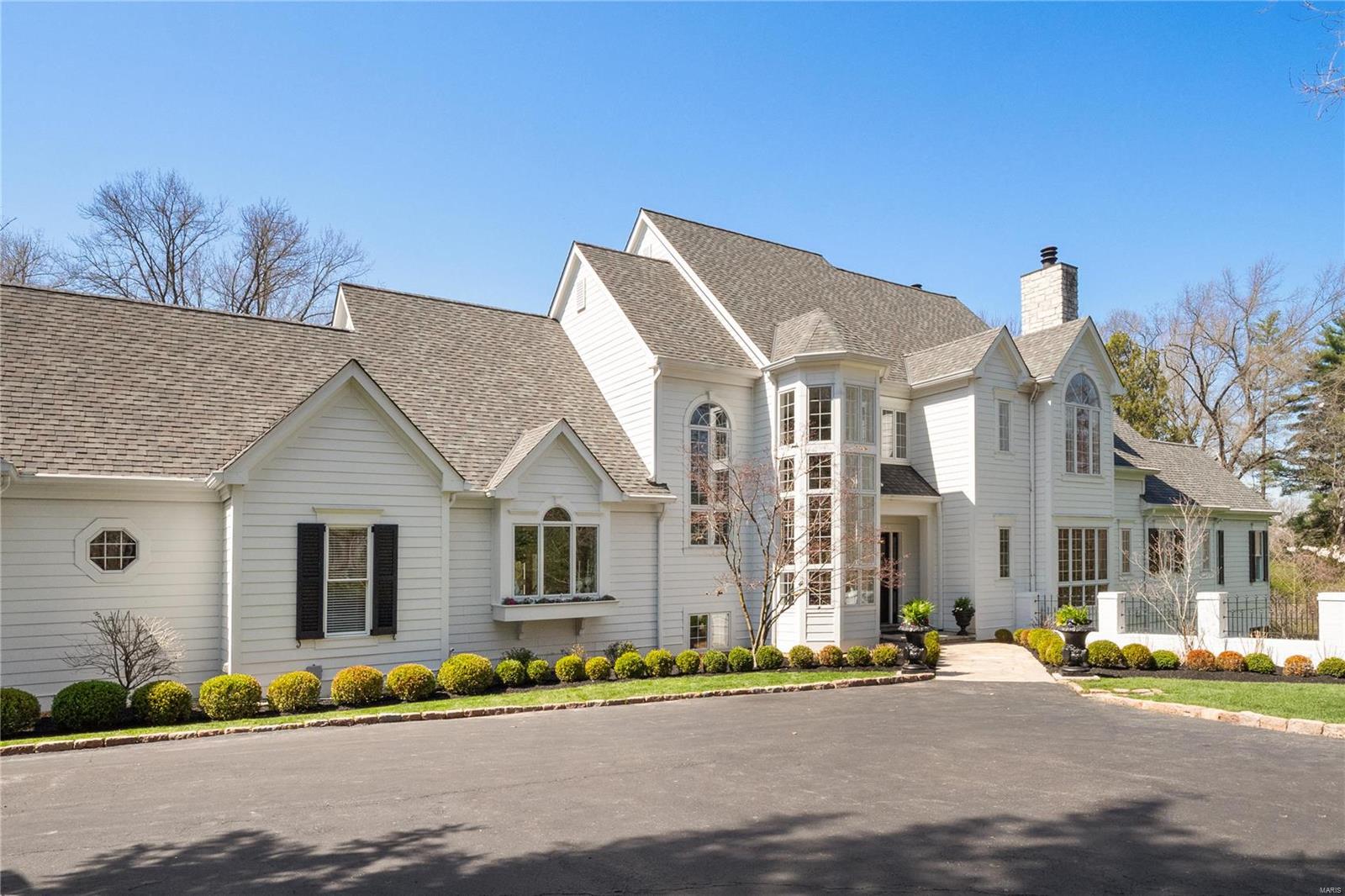 9741 Litzsinger Road Ladue, MO 63124 - Photo 4 of 54 Gallery Image 4