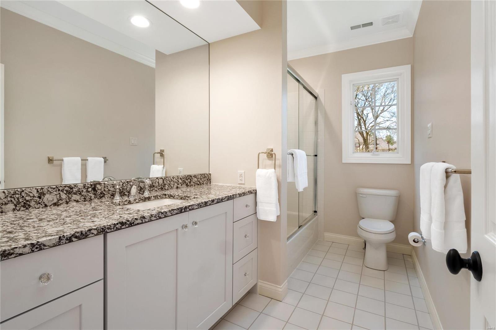 9741 Litzsinger Road Ladue, MO 63124 - Photo 36 of 54 Gallery Image 36