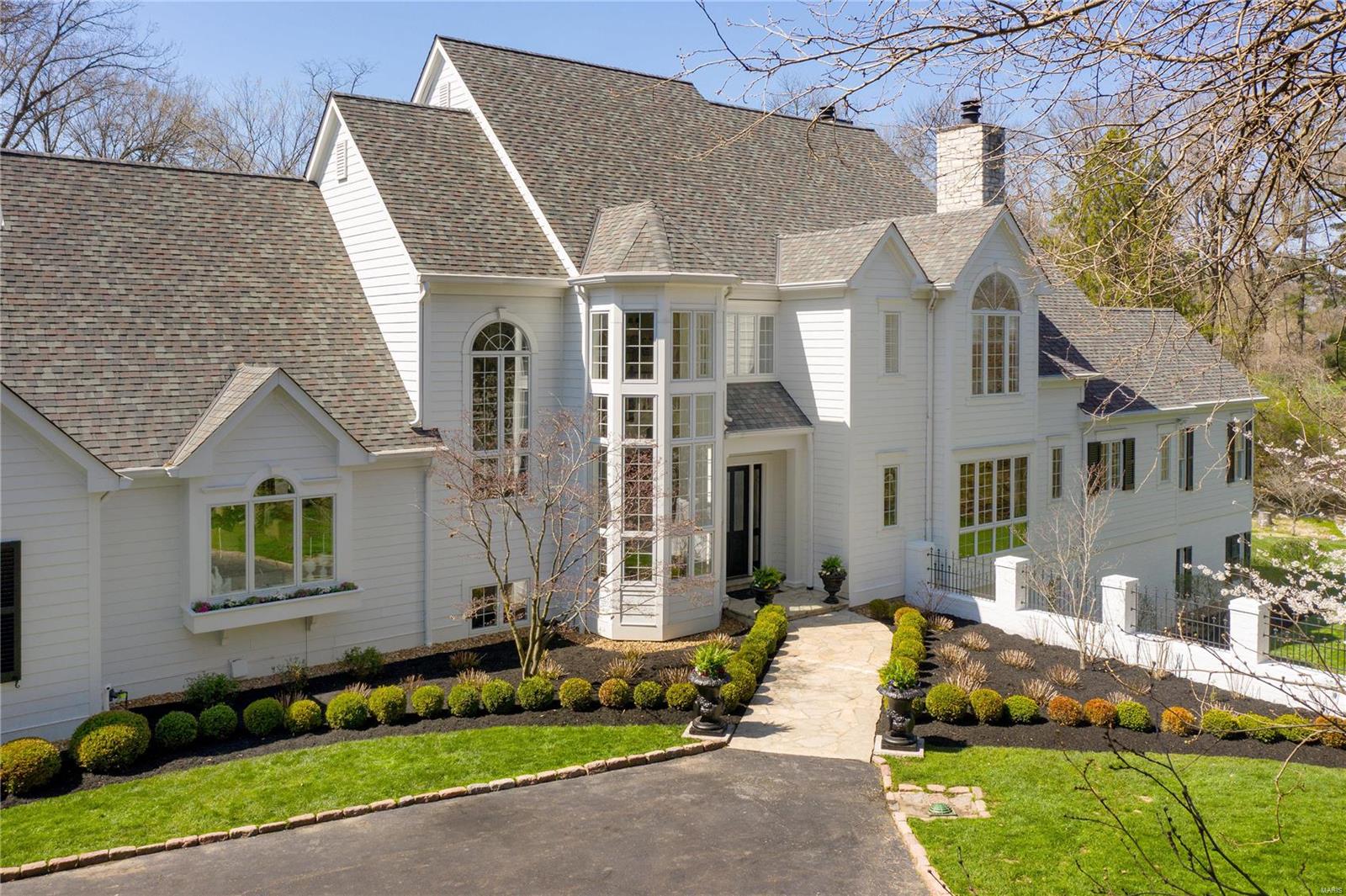 9741 Litzsinger Road Ladue, MO 63124 - Photo 5 of 54 Gallery Image 5