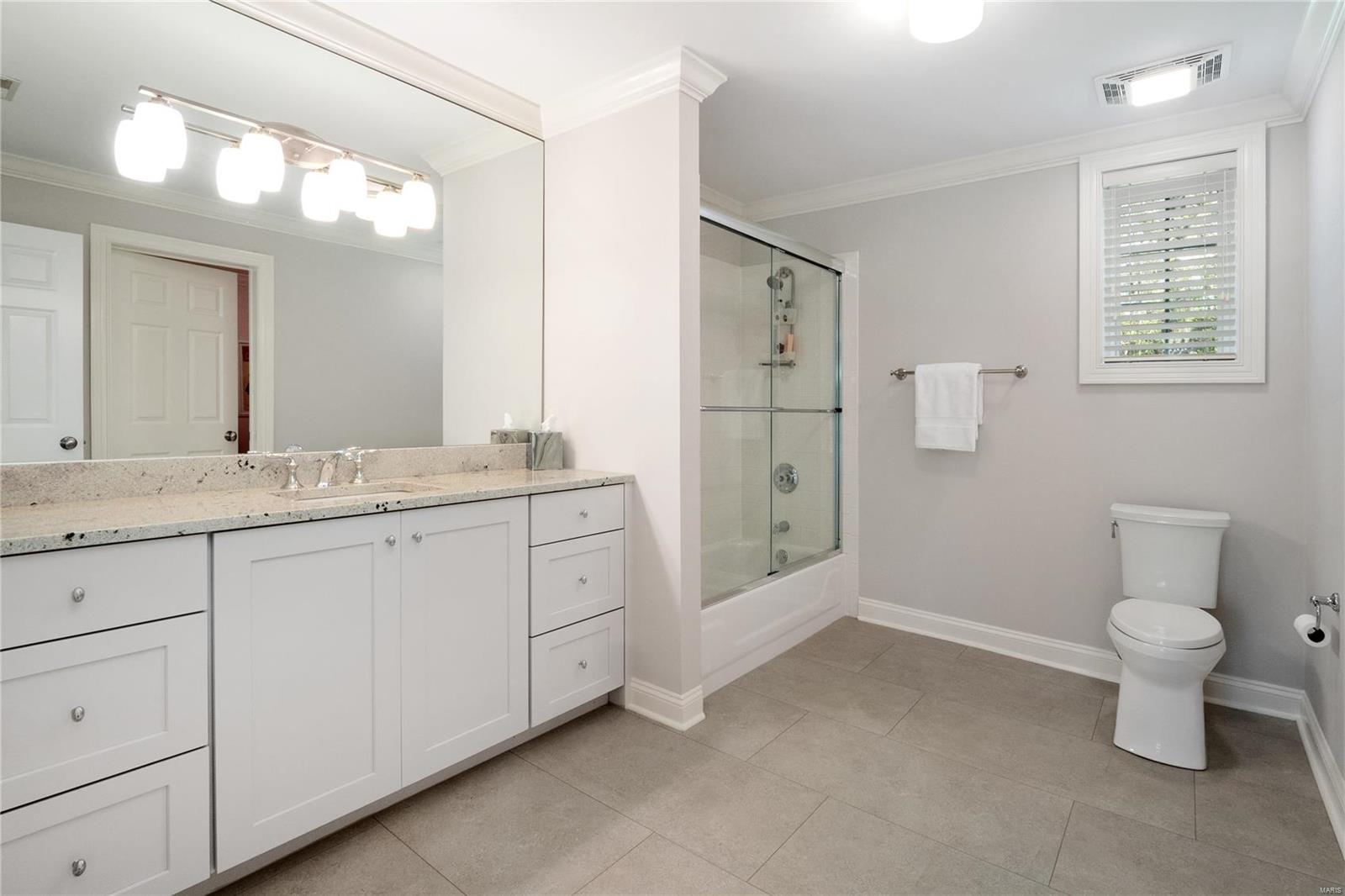 9741 Litzsinger Road Ladue, MO 63124 - Photo 42 of 54 Gallery Image 42
