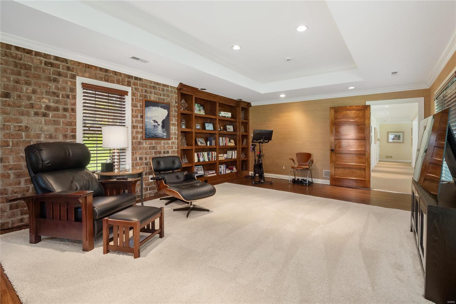 9741 Litzsinger Road Ladue, MO 63124 - Photo 45 of 54 Gallery Image 45
