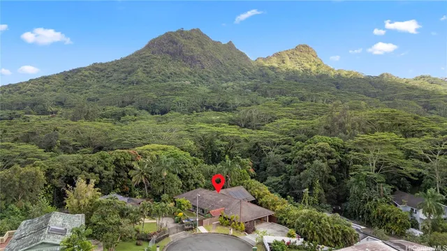 $1,900,000 | 1202 Lola Way, Kailua, HI 96734