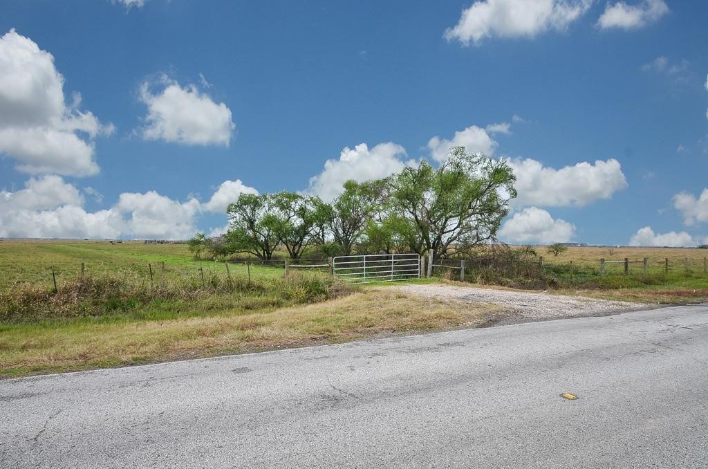 1 Brumbelow Road Needville, TX 77461 - Photo 5 of 7 a view of a yard