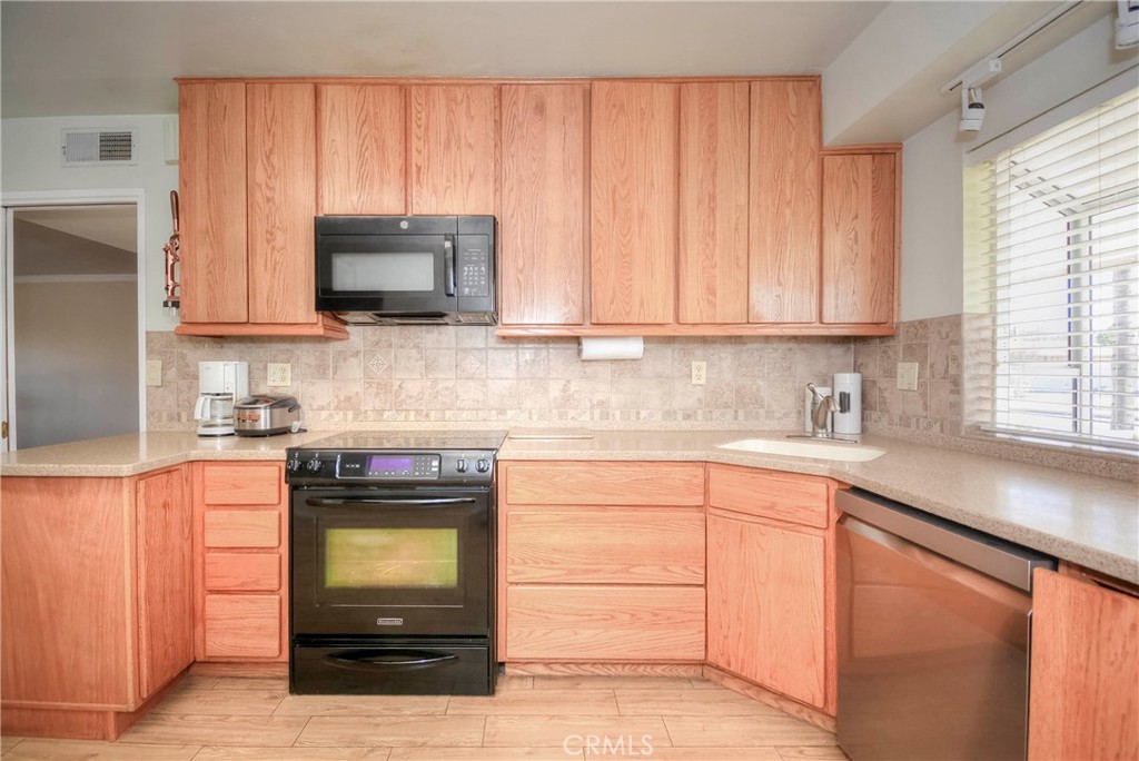 26500 New Bedford Road Menifee, CA 92586 - Photo 8 of 53