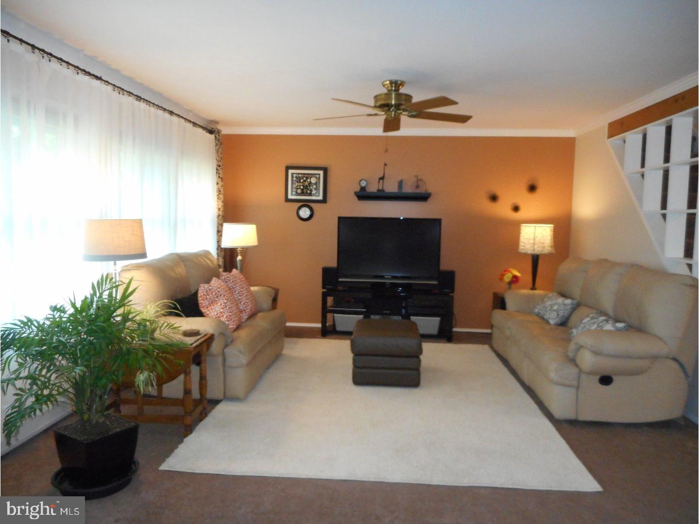 7 Spindletree Road Levittown, PA 19056 - Photo 5 of 25 Living Room