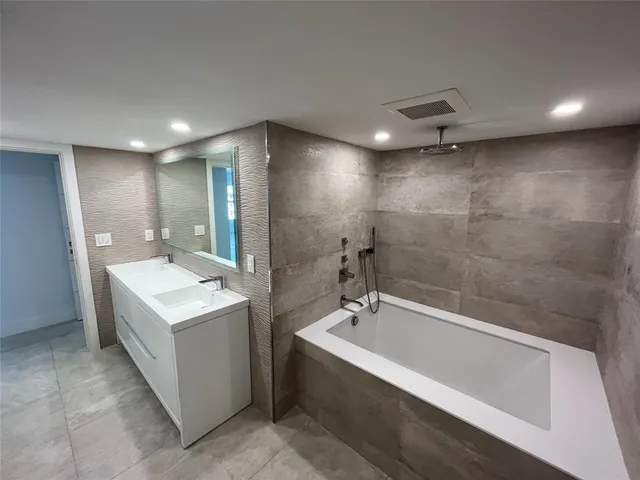 $7,000 | 3500 Galt Ocean Drive, Unit 2017, Fort Lauderdale, FL 33308