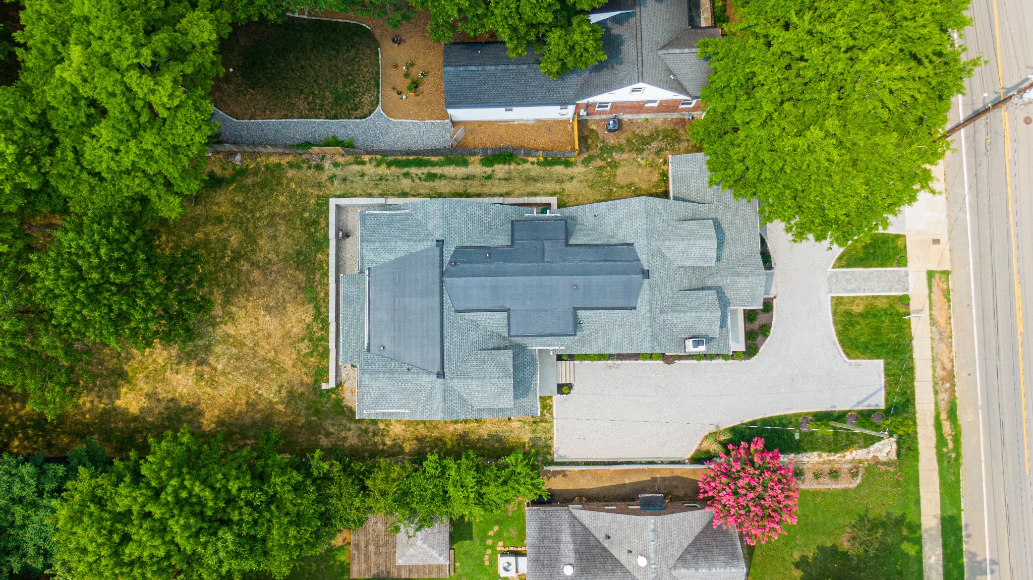 2111 Natchez Trace Nashville, TN 37212 - Photo 38 of 41 an aerial view of a house with a yard