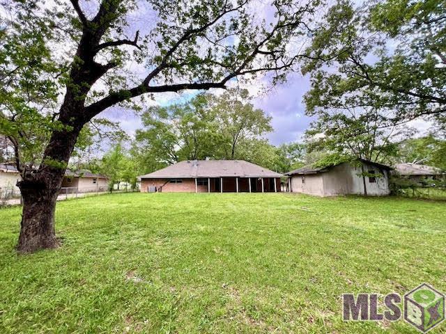 12646 Canterbury Drive Baton Rouge, LA 70814 - Photo 20 of 21 Backyard